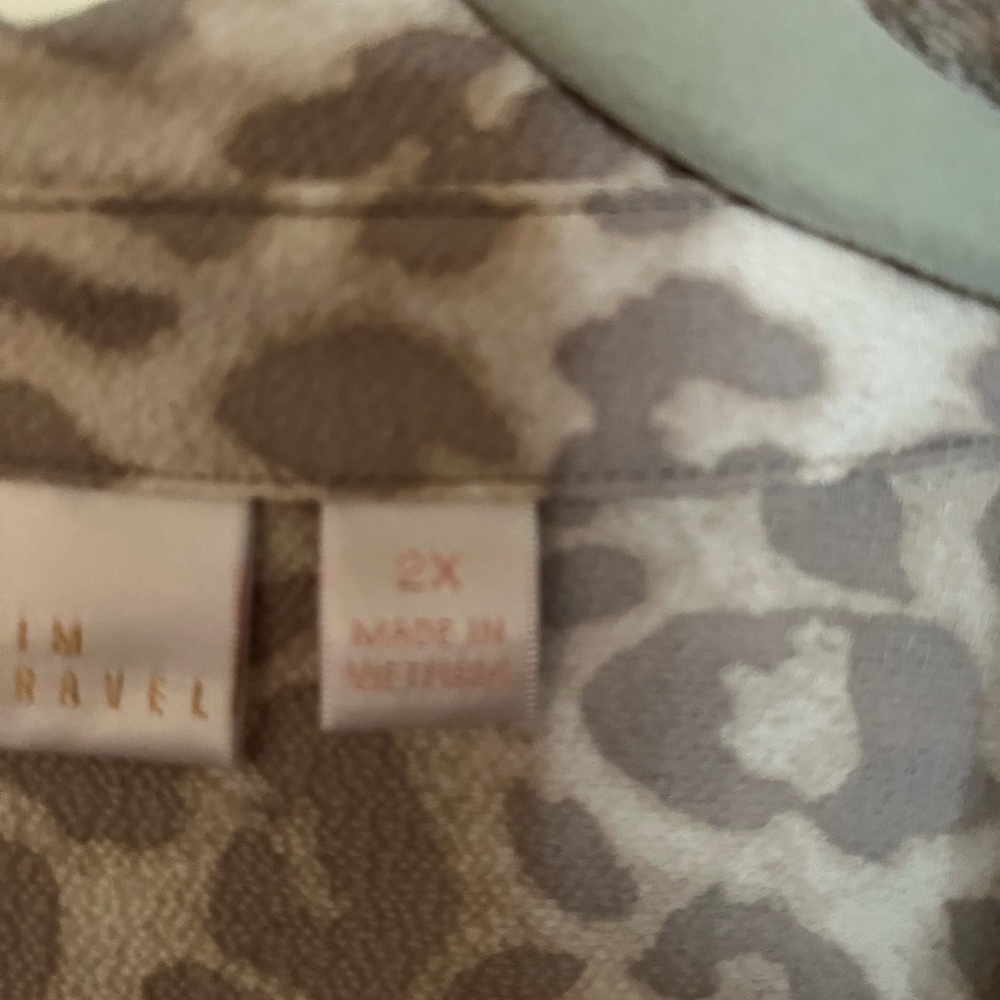 Belle Kim Gravel Animal Print Button Down - Picture 5 of 7